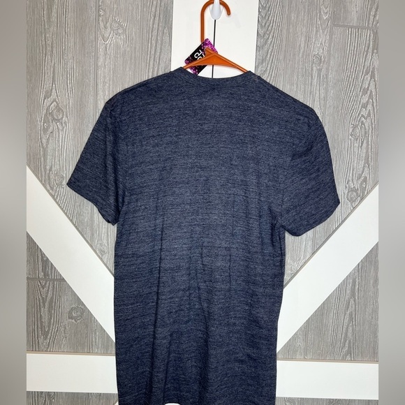 355. NWT Men's Champion® Powerblend Graphic Tee Small - Picture 5 of 7